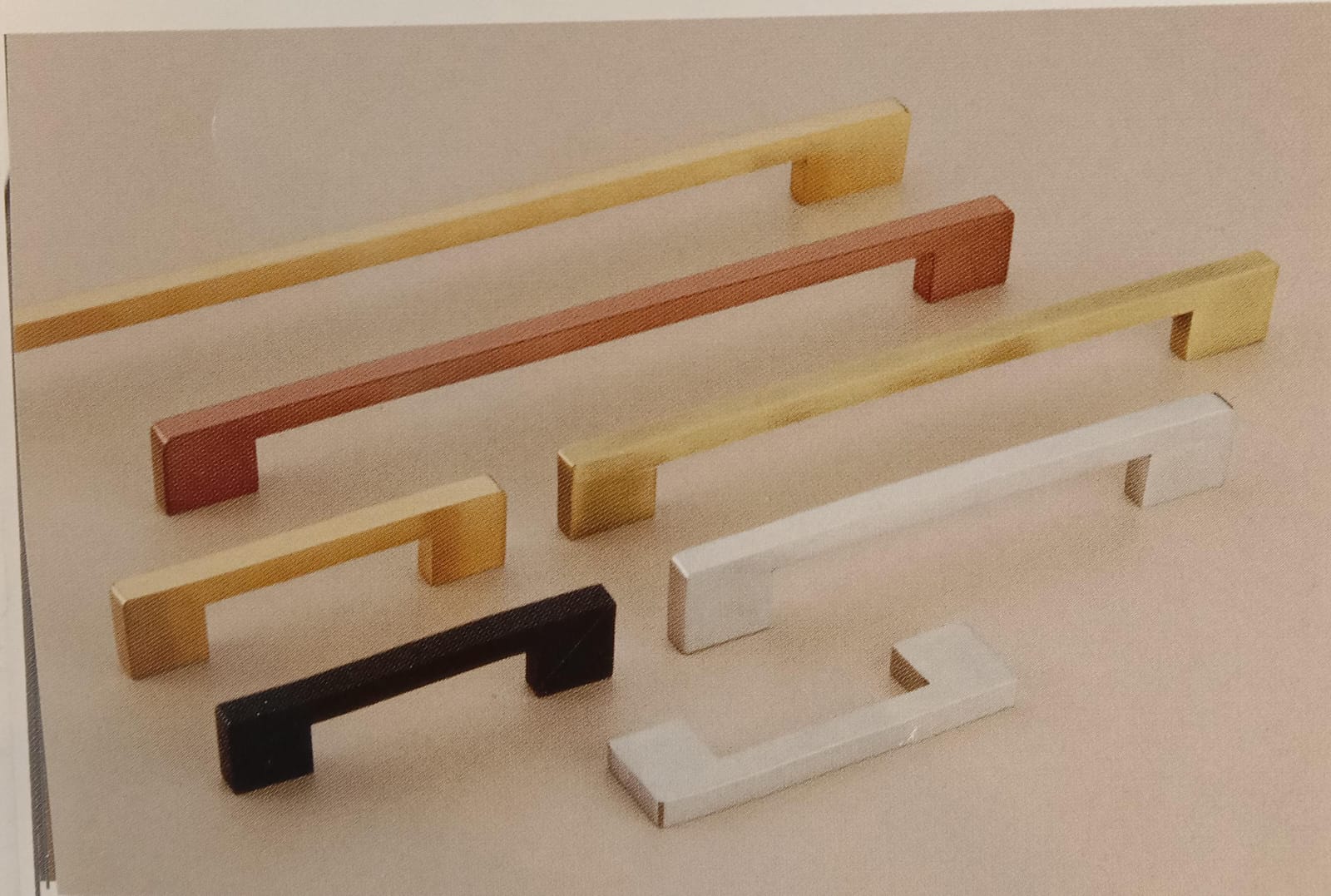 DECOWELL WARDROBE/CABINET HANDLE SD-81